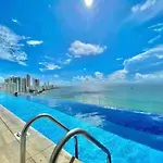Luxurious Apartment In Condominium H2 With A View Of The Sea Apto 2706